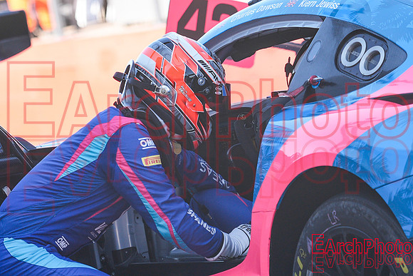 Earchphoto-Sports-BritishGT-DP-2025-prax-L-43