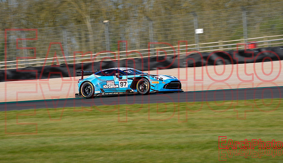 Earchphoto-Sports-BritishGT-DP-2025-prax-L-1
