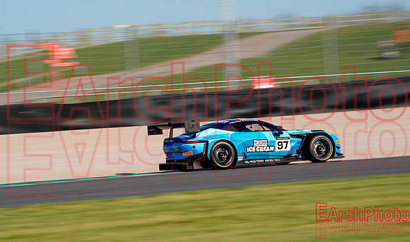 Earchphoto-Sports-BritishGT-DP-2025-prax-L-22