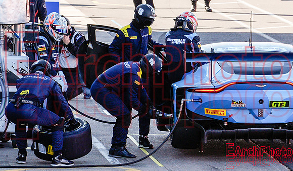 Earchphoto-Sports-BritishGT-DP-2025-qual-L-17