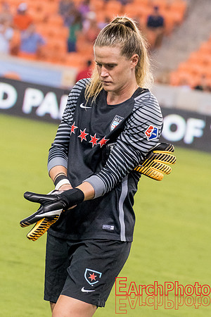 Earchphoto-Alyssa-Naeher-CRS-gk-2017-L-48