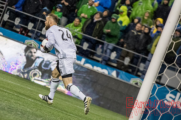 Earchphoto-MLS-2016-playoffs-Seattle-Sounders-FC-Dallas-web-L-69