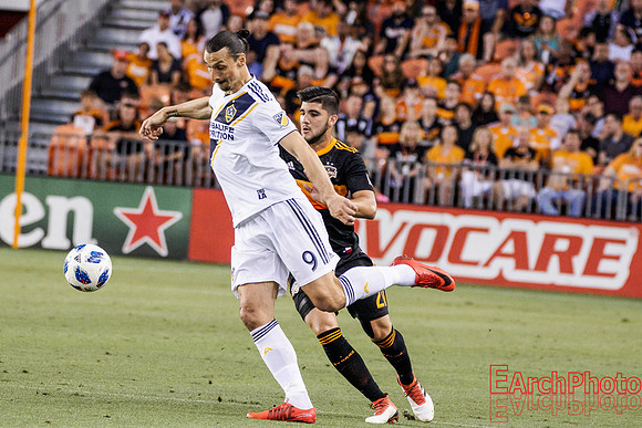 Earchphoto-MLS-2018-Dynamo-v-Galaxy-t-L-19