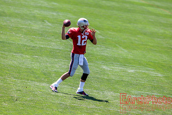 Earchphoto-New-England-Patriots-Training-Camp-2015-LOGO-212