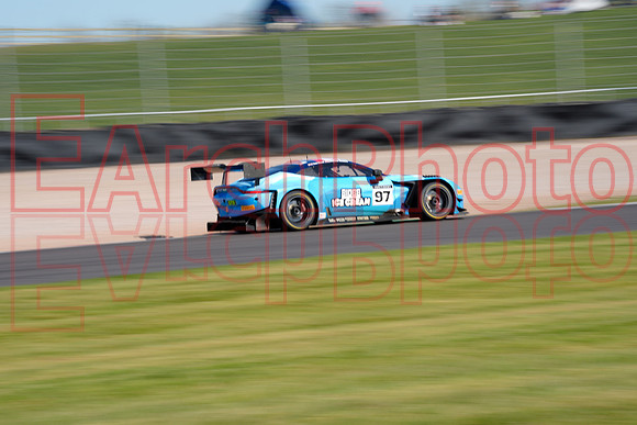 _EAR4656