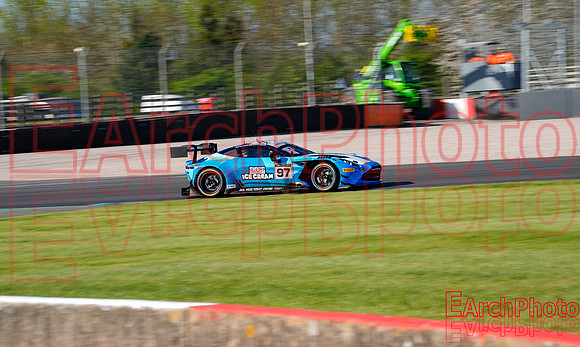 Earchphoto-Sports-BritishGT-DP-2025-prax-L-15