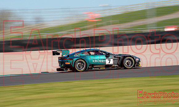 Earchphoto-Sports-BritishGT-DP-2025-prax-L-19